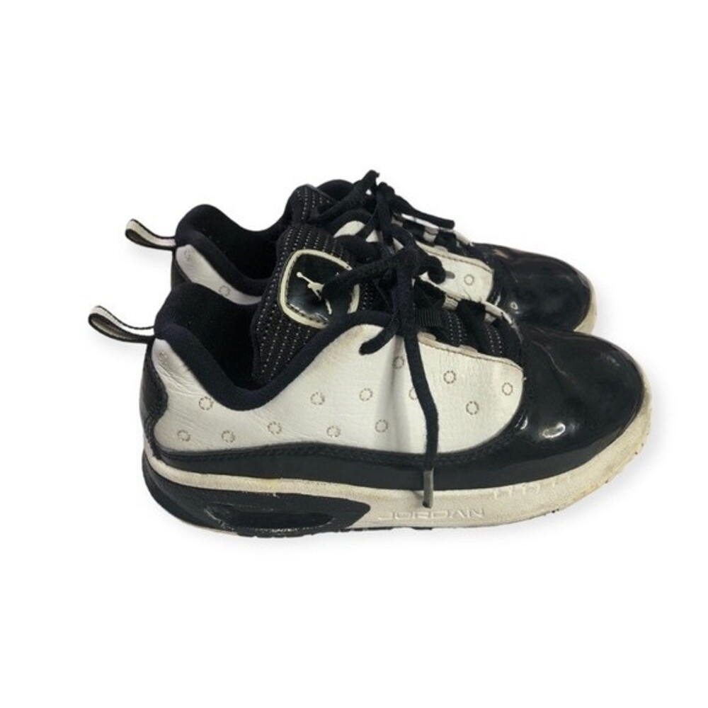 Nike Air Jordan Tuxedo Style Xi Toddler Sneakers
